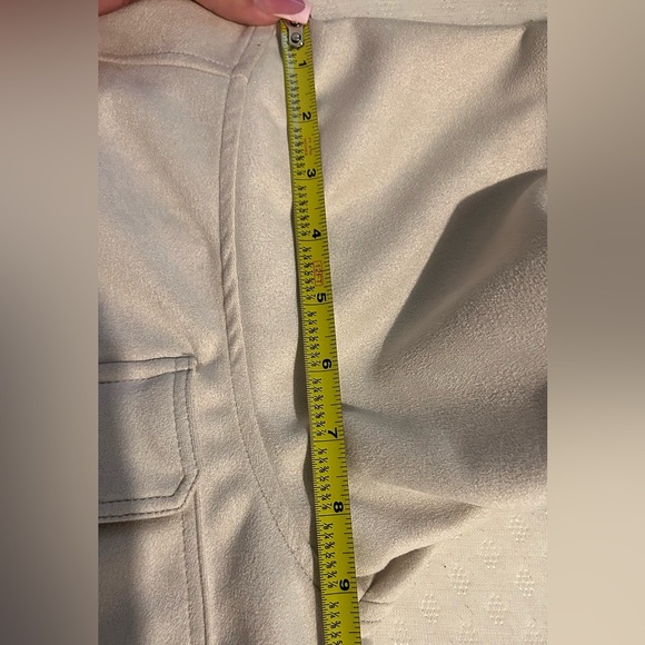 Cropped Jacket - Picture 4 of 6